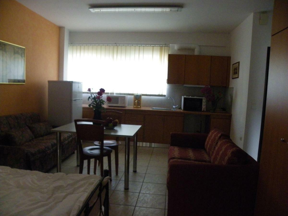 Areti Central Apartment Nafplio Bagian luar foto