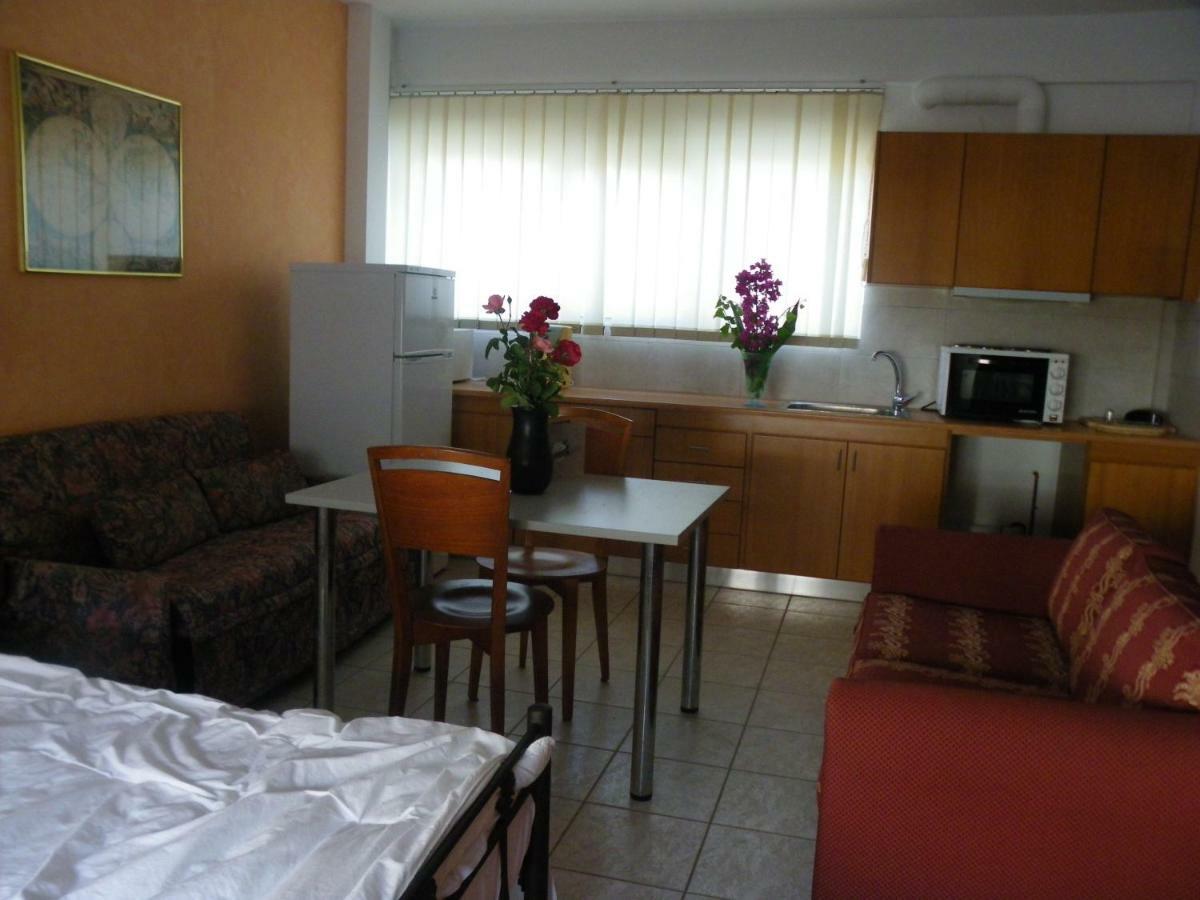 Areti Central Apartment Nafplio Bagian luar foto